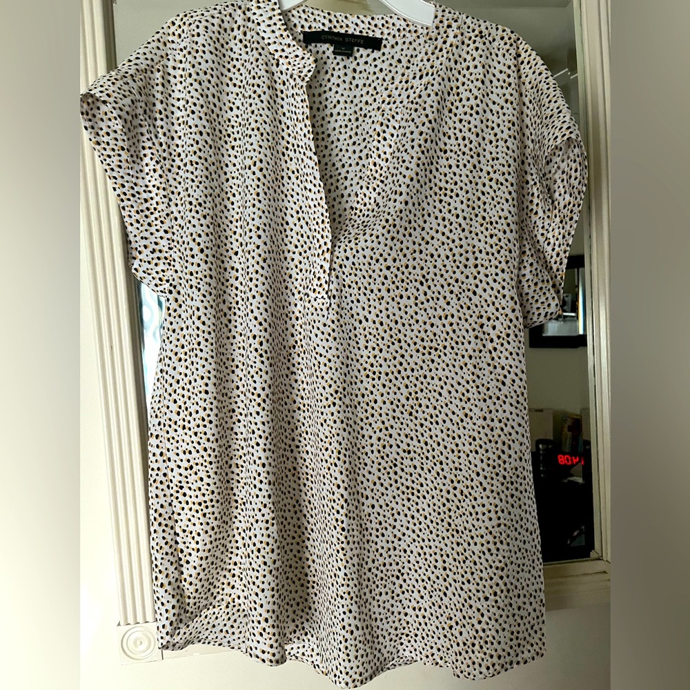 Women’s blouse